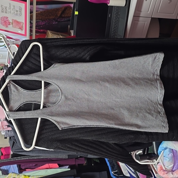 EUC 💎 Lululemon Cool Racerback Gingham Luon White Black Size 2 - Picture 4 of 6